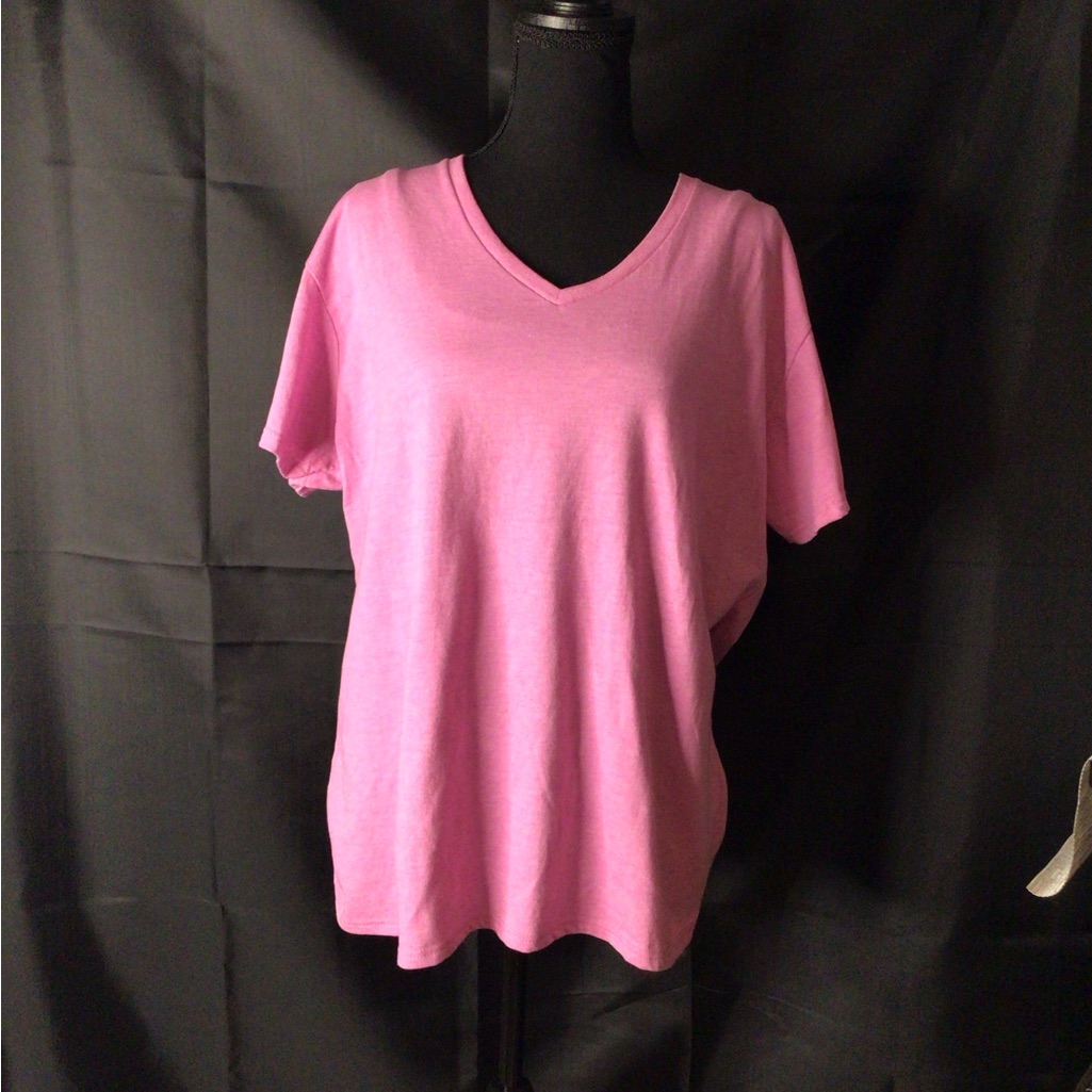 693 Gildan Pink Short Sleeve Tee